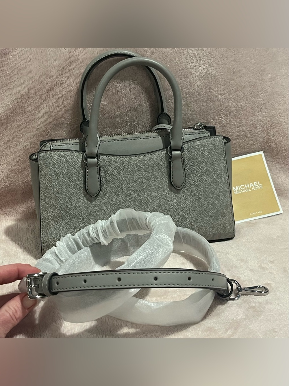 Michael Kors Gray Signature Purse with MK Charm New - Picture 8 of 10